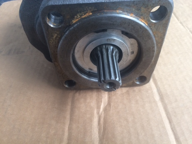 Bomba hidraulica portavolqueta - Vista 2