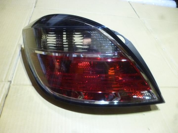 Faro trasero izq - Imagen principal