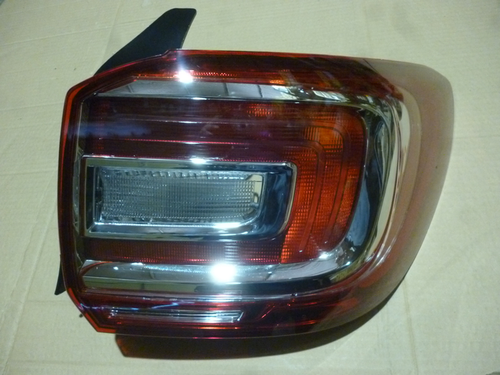 Faro trasero der - Imagen principal