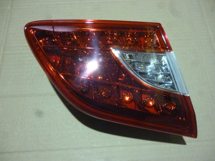 Faro trasero bicolor izq - Imagen principal