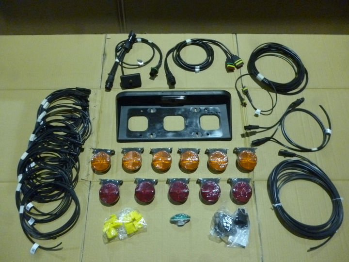 Kit de iluminacion (partes) montenegro 10m i/d - Imagen principal