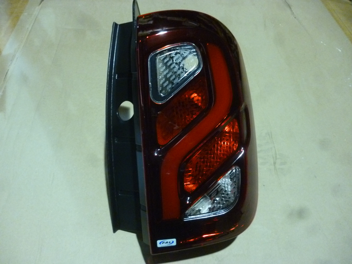 Faro trasero bicolor der - Imagen principal