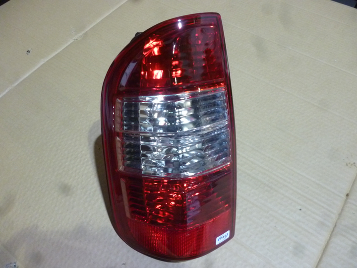 Faro trasero bicolor izq - Imagen principal