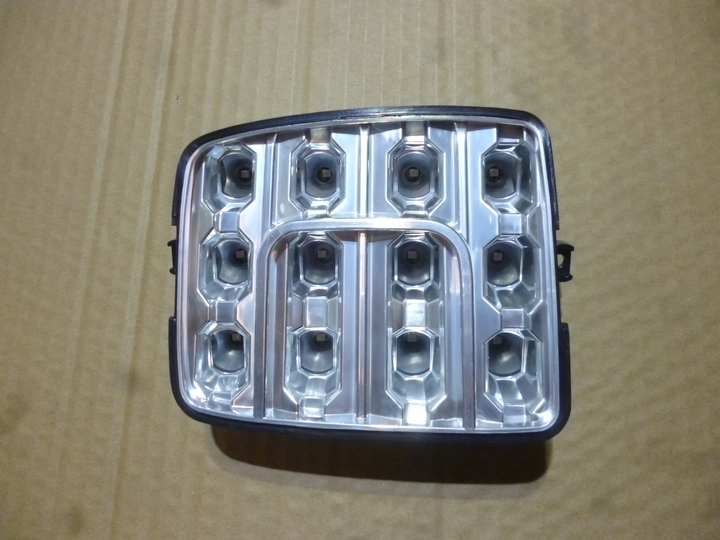 Carcaza de circuito led der - Imagen principal