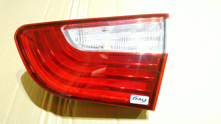 Faro trasero bicolor interior der - Imagen principal