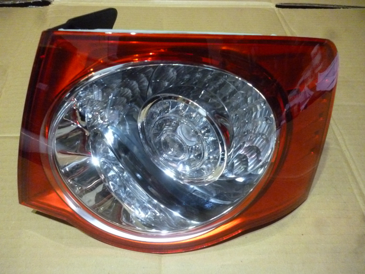 Faro tras bicolor con led der - Imagen principal