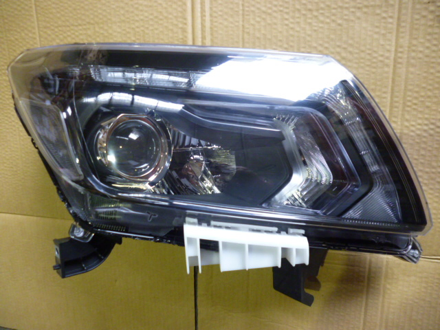 Semioptica negro manual c/led y lupa der - Imagen principal