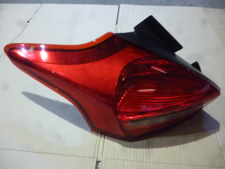 Faro trasero bicolor izq - Imagen principal