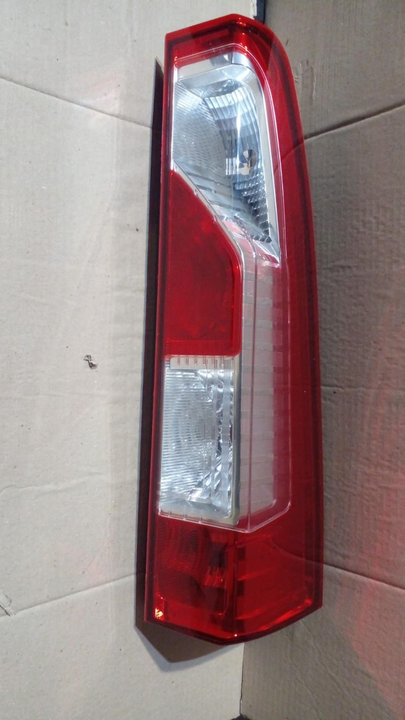 Faro trasero bicolor der - Imagen principal