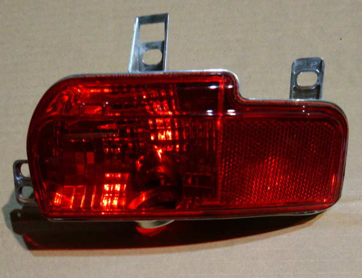 Faro trasero 4 puertas antiniebla der - Imagen principal