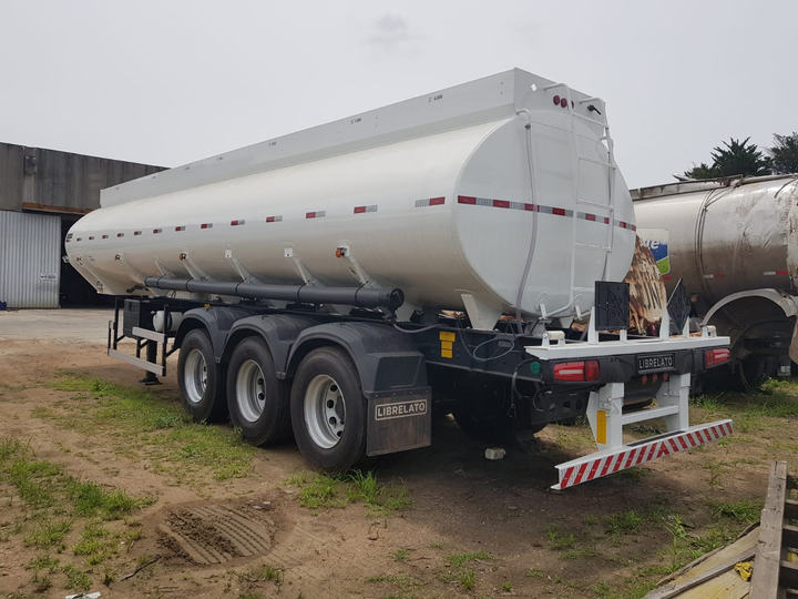 Semirremolque cisterna 29000 lt 7 bod 3 ejes s.neum ebs (Filar) - Imagen principal