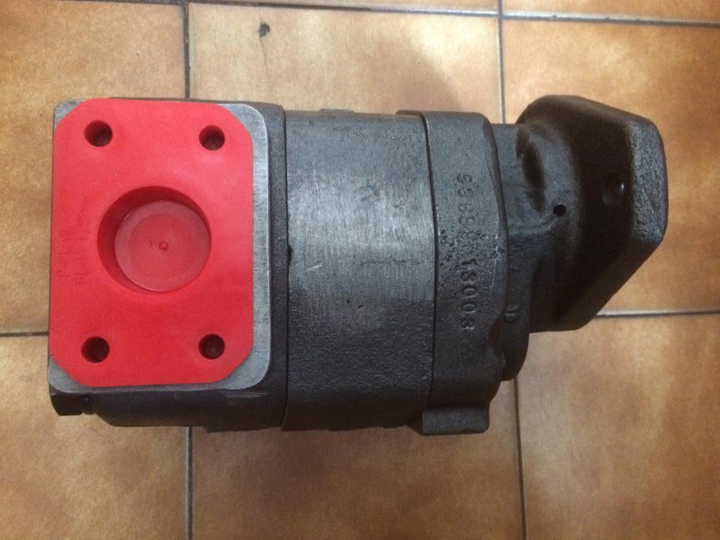 Bomba hidraulica para recolector de residuos - Imagen principal