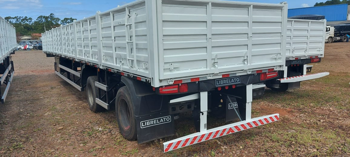 Semi con barandas 14500mm 8 pinos 1+1e neu ebs-balanza - Imagen principal