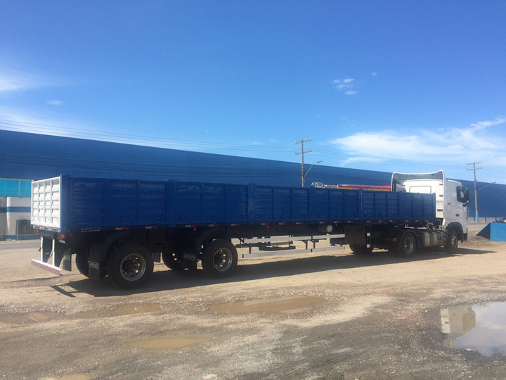 Semirremolque c.gral 13, 50 2e despl c/barandas 1 mt s.mec.d.ext - Imagen principal