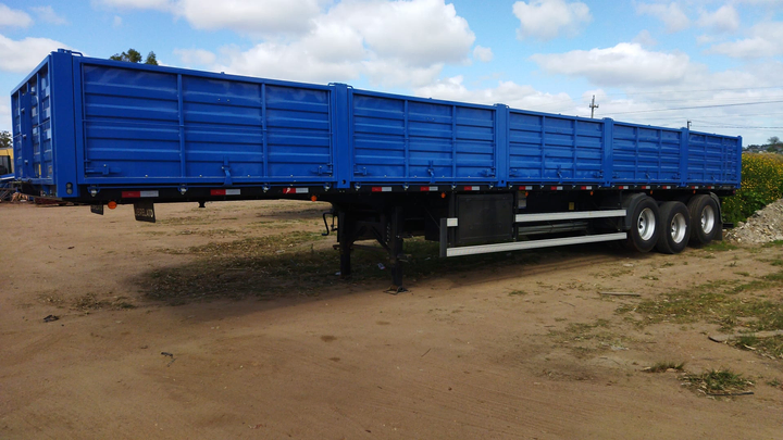 Semirremolque c.gral 13, 50 3e c/barandas 1 mt s.neum. d.ext - Imagen principal