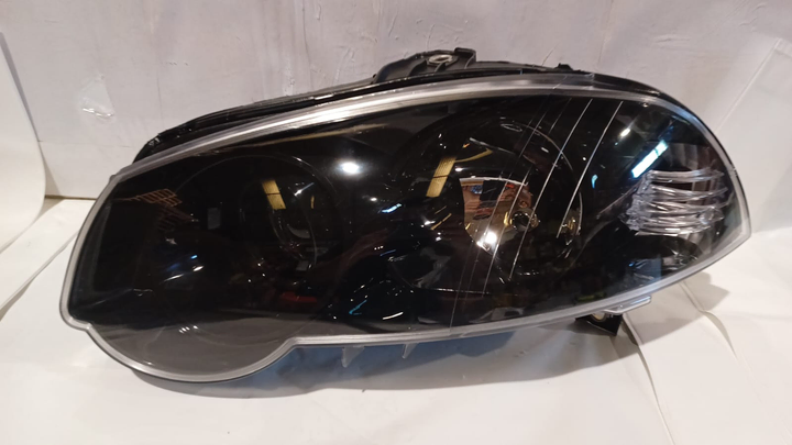 Semioptica fondo negro, cañones negros izq - Imagen principal