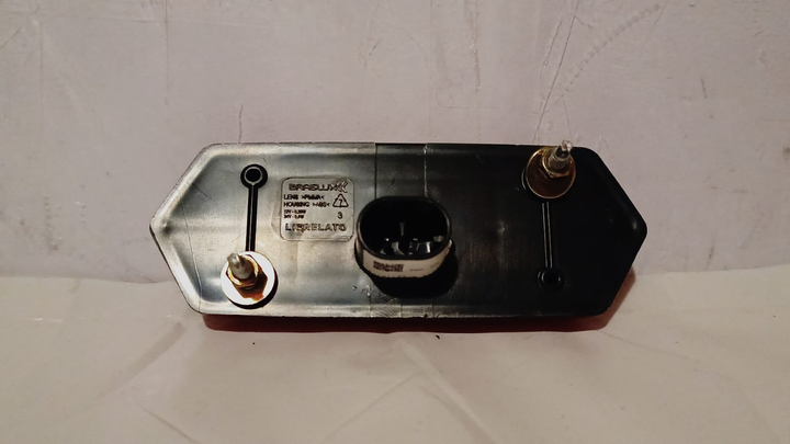 Faro lateral led bivolt rojo s/sop mod.actual i/d - Vista 2