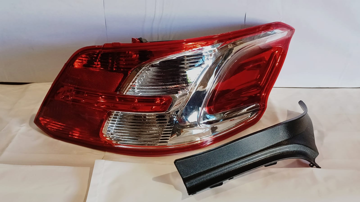 Faro trasero der - Imagen principal