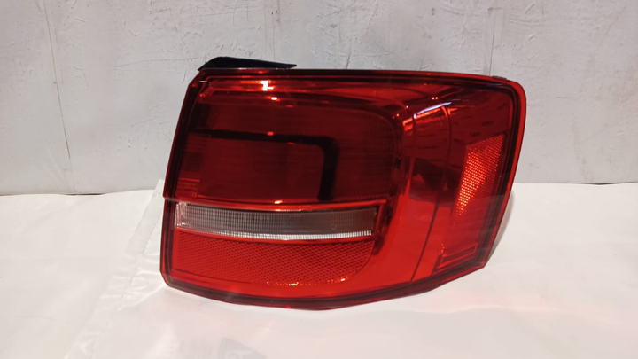 Faro trasero cromado der - Imagen principal