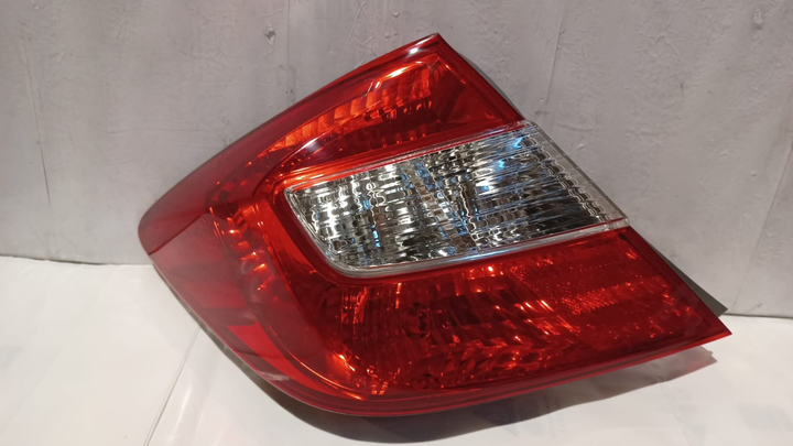 Faro trasero izq - Imagen principal