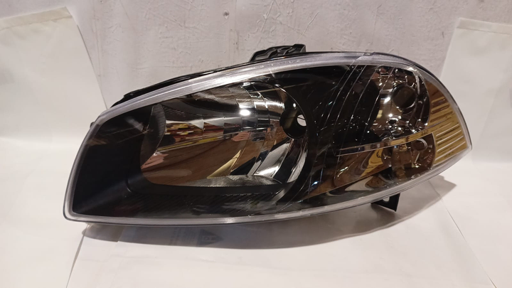 Semioptica manual negra izq - Imagen principal