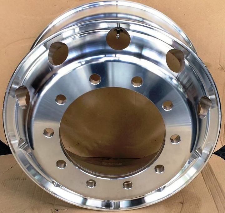 Disco rueda 8.25x22.5 aluminio remolque con valvula - Imagen principal