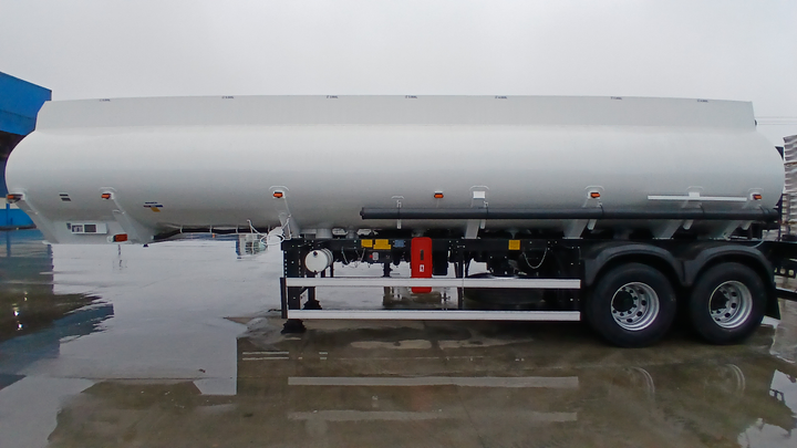 Semi cisterna 29000 lts 7 bodegas (5/5/3/3/4/5/4) 2 ejes neu ebs - Imagen principal