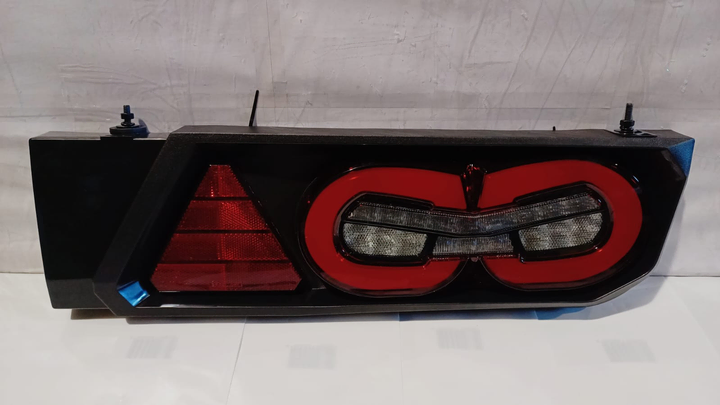 Faro trasero gemini 12/24v der - Imagen principal