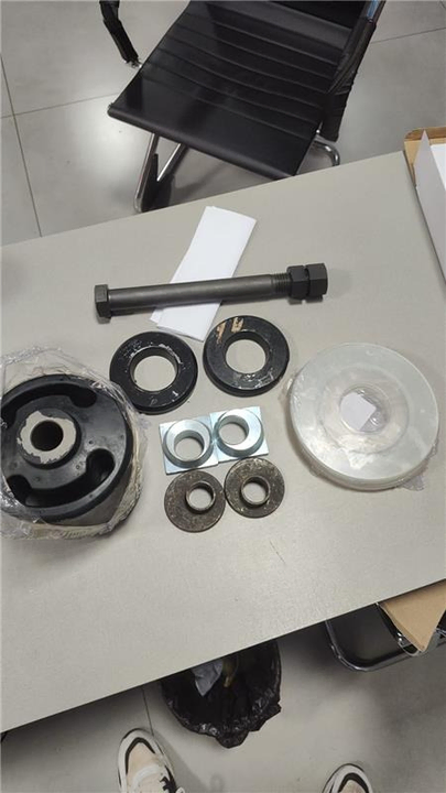 Kit de alineamiento con sist excentrico susp. neum ibero - Vista 2
